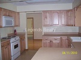 Deltona - Pool Home 4 Bedroom, 2 Bathroo in Deltona, FL (Photo 4 of 5)