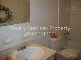 Duplex Rental Home in Fort Myers in Fort Myers, FL (Photo 2 of 5)