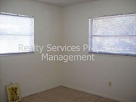 Duplex Rental Home in Fort Myers in Fort Myers, FL (Photo 3 of 5)
