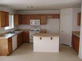 5 Bed, 2363 Sqft, $1,150 in Tolleson, AZ (Photo 5 of 5)
