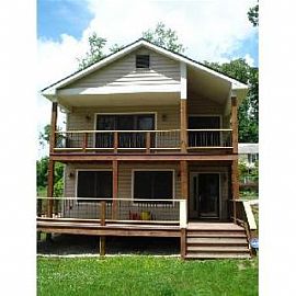 Designer Home Completely Renovated and Bea in Cockeysville, MD (Photo 2 of 5)