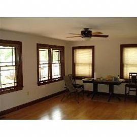 Designer Home Completely Renovated and Bea in Cockeysville, MD (Photo 5 of 5)