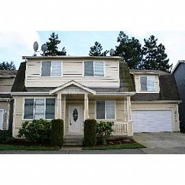 Incredible Home with Bonus Room! in Lacey, WA