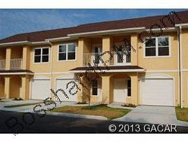 2 Bed 2.5 Bath Condo Rental in Gainesville, FL