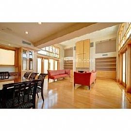 Burbank Elegant, Exquisite Estate in Exc in Burbank, CA