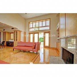 Burbank Elegant, Exquisite Estate in Exc in Burbank, CA (Photo 2 of 5)