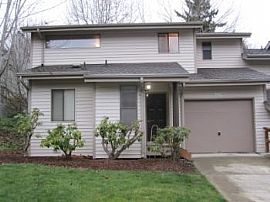 Duplex in Redmond in Adelaide, WA