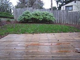 Duplex in Redmond in Adelaide, WA (Photo 2 of 5)