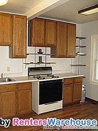 Nice 1bed/1bath Single Family Home in Mi in Minneapolis, MN (Photo 5 of 5)