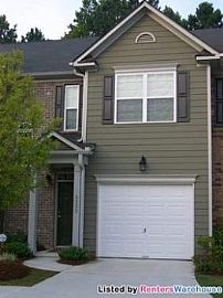 Gorgeous Townhome Located Along Silver C in Powder Springs, GA
