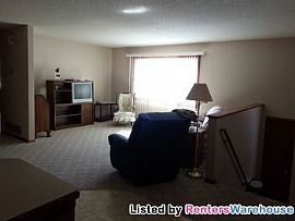 Great Townhome in St. Michael in Saint Michael, MN (Photo 4 of 5)