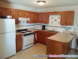 Great Townhome in St. Michael in Saint Michael, MN (Photo 5 of 5)