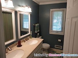 Fabulous/clean/4bd/2ba/2 Car Garage In in Dayton, MN (Photo 3 of 5)