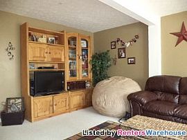 3 Bed/2.5 Bath Townhome, Crofton, West C in Odenton, MD (Photo 3 of 5)