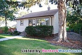 Beautiful Rambler in Como Park Neighborh in Little Canada, MN
