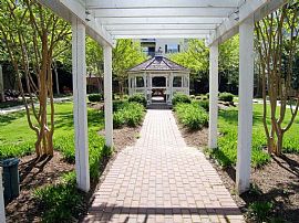 2 Bd/2 Bath 3bed/2bath in N Potomac, Pet in Darnestown, MD (Photo 5 of 5)