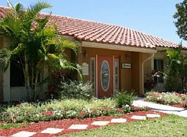 2 Bd/1 Bath Come Experience The Serene L in Deerfield Beach, FL