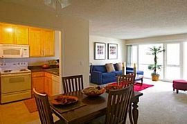2 Bd/2 Bath 1 Bed with Some Utilities Incl in Marina del Rey, CA (Photo 2 of 5)
