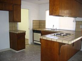 8523 Edgewood in Stockton, CA (Photo 4 of 5)