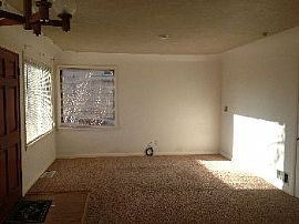 Cute and Cozy Denver Home in Denver, CO (Photo 2 of 5)