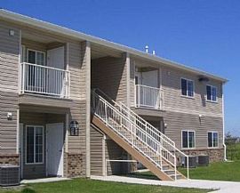 3 Bd/2 Bath Affordable with The Amenities in Buffalo Ridge, SD (Photo 4 of 5)