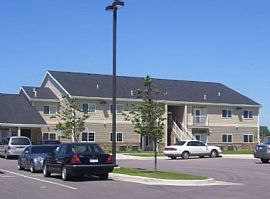 3 Bd/2 Bath Affordable with The Amenities in Buffalo Ridge, SD (Photo 5 of 5)