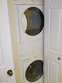 Upgraded 2 Bed/1.5 Bath in Tustin, CA (Photo 5 of 5)