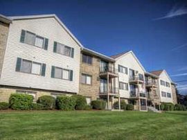 2 Bed 1 Bath Highlands, Small Pets Welco in Lowell, MA