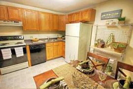 2 Bed 1 Bath Highlands, Small Pets Welco in Lowell, MA (Photo 2 of 5)
