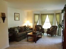 2 Bd/2 Bath 3bed/2bath in Wilmington,Pet in Wilmington, MA (Photo 3 of 5)