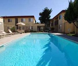 2bed/1bath in Chula Vista, Pool, Large C in Chula Vista, CA (Photo 3 of 4)