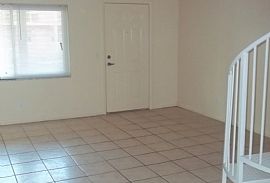2 Bd/1 Bath Gourgeous Apartment Homes in Forest Hills, FL (Photo 2 of 5)