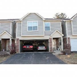 Gorgeous 3 Br 2 5 Ba Town House with 2 Car in Kildeer, IL