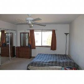 Gorgeous 3 Br 2 5 Ba Town House with 2 Car in Kildeer, IL (Photo 4 of 5)