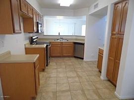 4 Bed, 1839 Sqft, $900 in Buckeye, AZ (Photo 4 of 5)