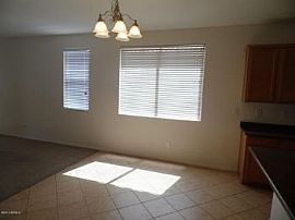 5 Bed, 1825 Sqft, $1,025 in Laveen, AZ (Photo 3 of 5)