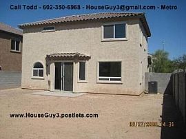 3 Bed, 1568 Sqft, $975 in Phoenix, AZ (Photo 4 of 5)