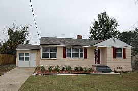 8054 Reid Ave, 32208 - No App Fee! in Jacksonville, FL