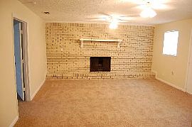 4923 Portsmouth Ave, 32208 - No App Fee! in Jacksonville, FL (Photo 3 of 5)