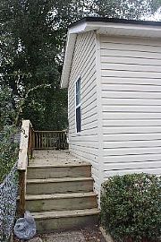 910 Wayne St, 32208 - No App Fee! in Jacksonville, FL (Photo 3 of 5)