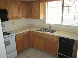 15402 N. 28th Street #114 in Phoenix, AZ (Photo 4 of 5)