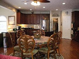 Executive Home on Over An Acre in Fairfax, VA (Photo 2 of 5)