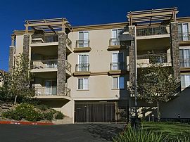 1 Bd/1 Bath Mins to Shopping Mall and West in Thousand Oaks, CA (Photo 4 of 5)