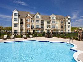 2 Bd/2 Bath Easy Access to The Long Isla in Coram, NY (Photo 4 of 5)