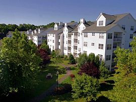 1 Bd/1 Bath Conveniently Located to Metr in Danbury, CT (Photo 2 of 5)