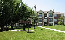 2 Bedroom Apartment at Grand Courtyards in Grand Prairie, TX (Photo 2 of 3)