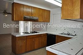 Single Family Rental Home in Phoenix in Phoenix, AZ (Photo 4 of 5)