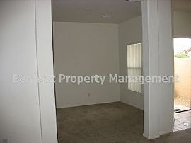 Single Family Rental Home in Anthem in Anthem, AZ (Photo 3 of 5)