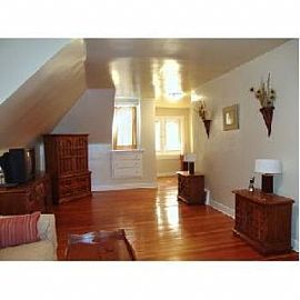 Avl. Early May! Large, Stylish Home! 5be in Salt Lake City, UT (Photo 3 of 5)