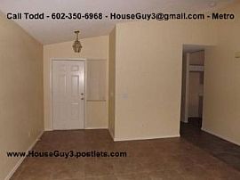3 Bed, 1334 Sqft, $950 in Phoenix, AZ (Photo 5 of 5)